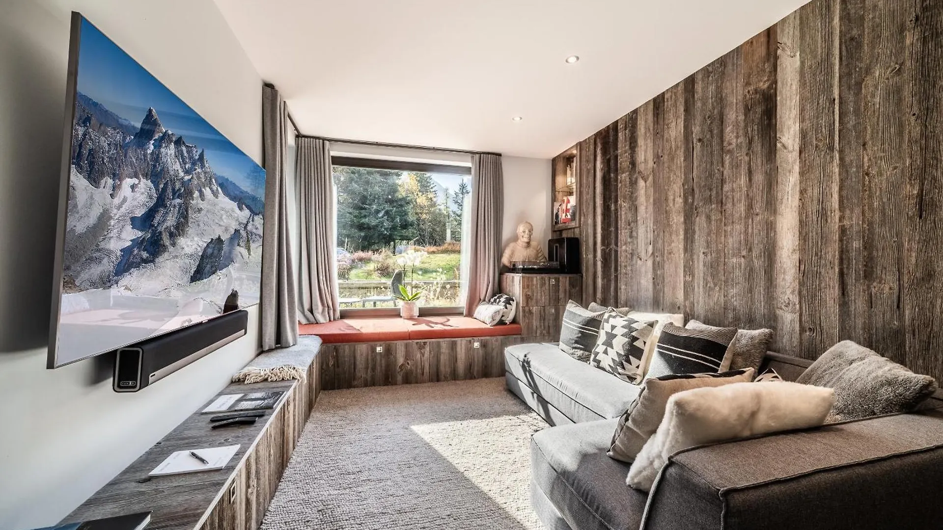 Chalet Aman Argentiere Chamonix - By Emerald Stay