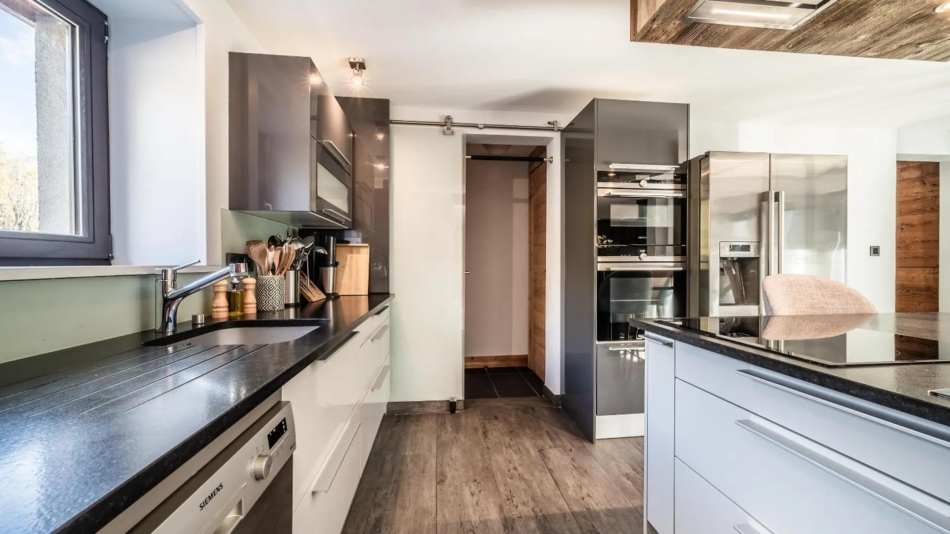 Chalet Aman Argentiere Chamonix - By Emerald Stay