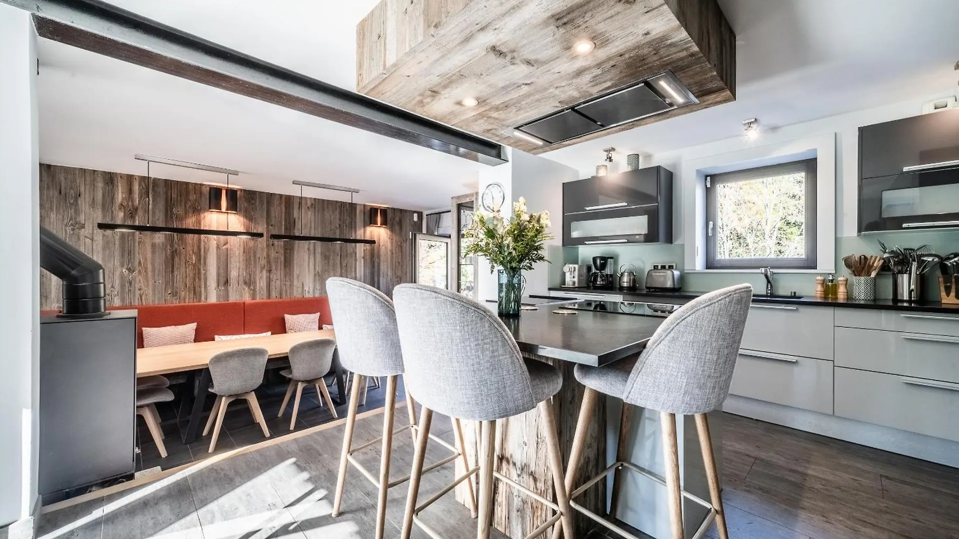 Chalet Aman Argentiere Chamonix - By Emerald Stay 0*,