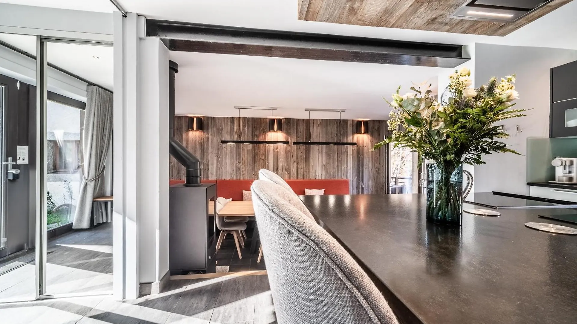 Chalet Aman Argentiere Chamonix - By Emerald Stay