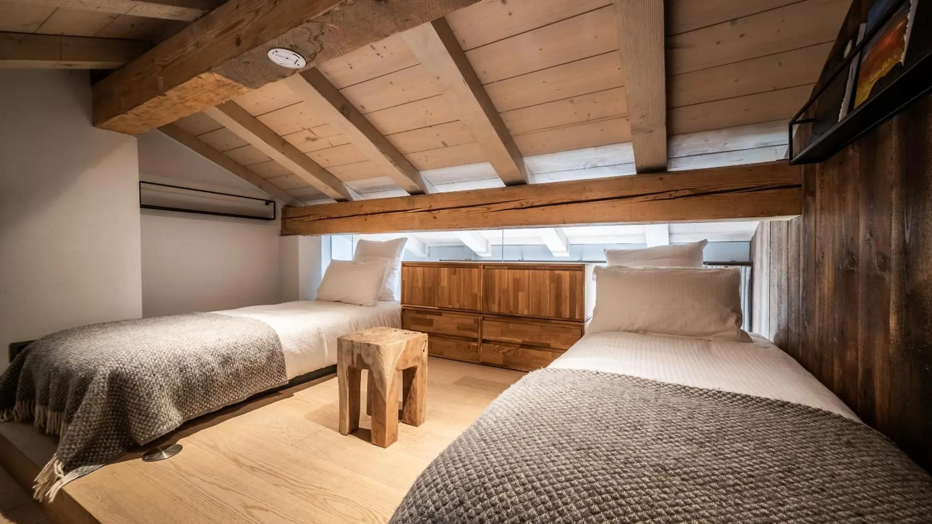 Chalet Aman Argentiere Chamonix - By Emerald Stay