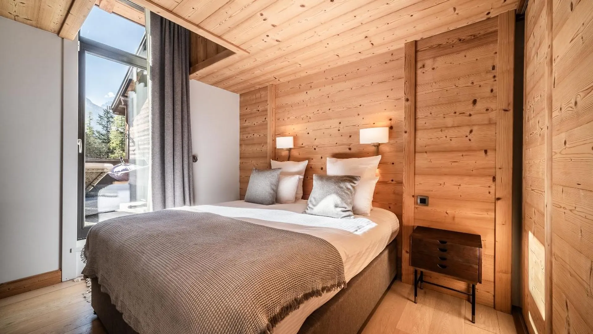 Chalet Aman Argentiere Chamonix - By Emerald Stay 0*,
